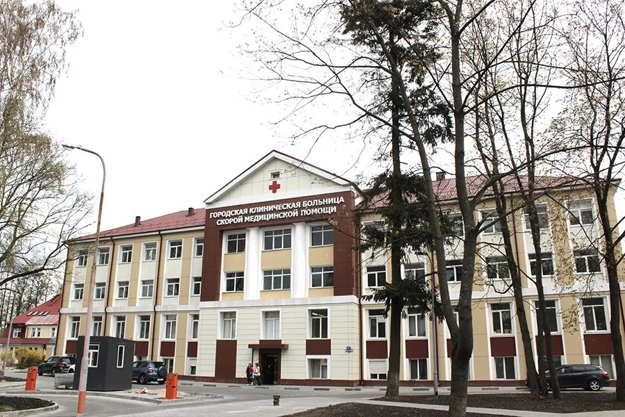 В новом корпусе Больницы скорой медицинской помощи идет монтаж оборудования