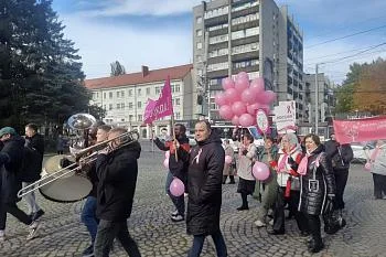 В Калининграде прошел ставший уже традиционным Марш против рака  В Калининграде прошел ставший уже традиционным Марш против рака