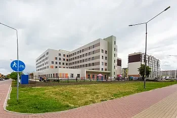 Антон Алиханов проконтролировал строительство поликлиники по улице Согласия в Калининграде Антон Алиханов проконтролировал строительство поликлиники по улице Согласия в Калининграде