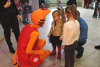 Врачи Регионального перинатального центра провели детский праздник Врачи Регионального перинатального центра провели детский праздник